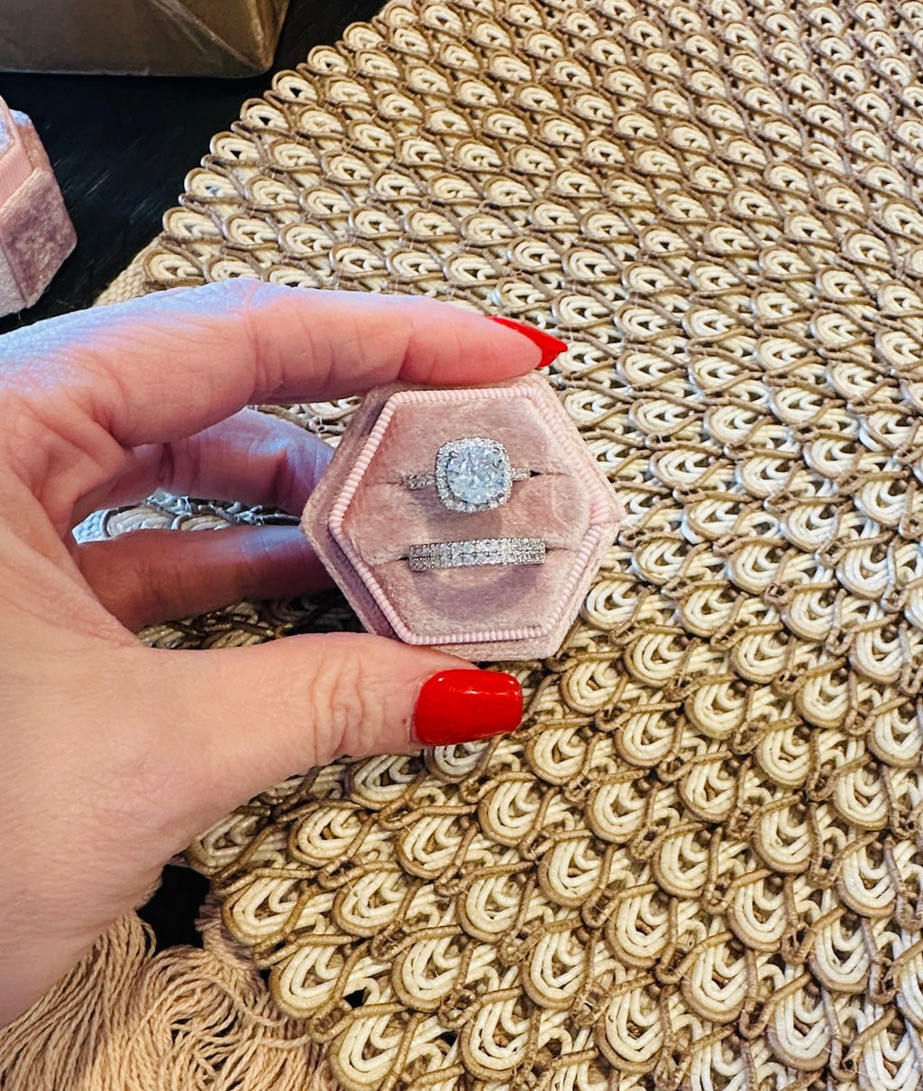 Luxe Oval Eternity Ring Set