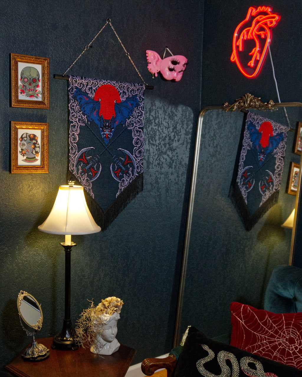 Battle Axe - Double Axe Bat Wall Hanging