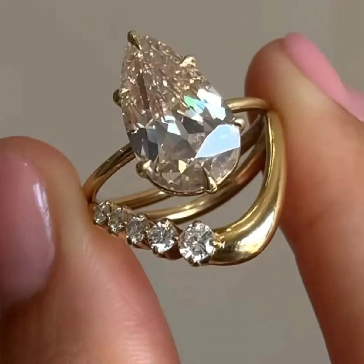 1.5 Carat Moissanite Teardrop Ring 2pcs Set